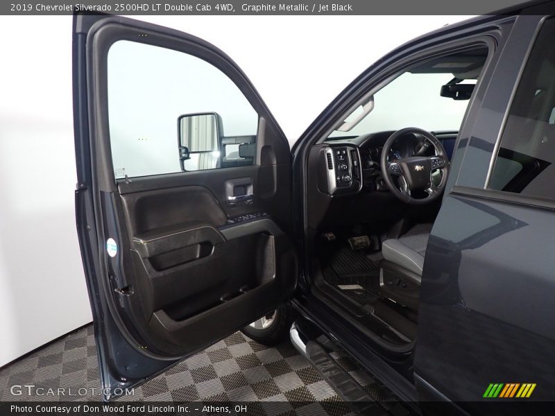 Graphite Metallic / Jet Black 2019 Chevrolet Silverado 2500HD LT Double Cab 4WD