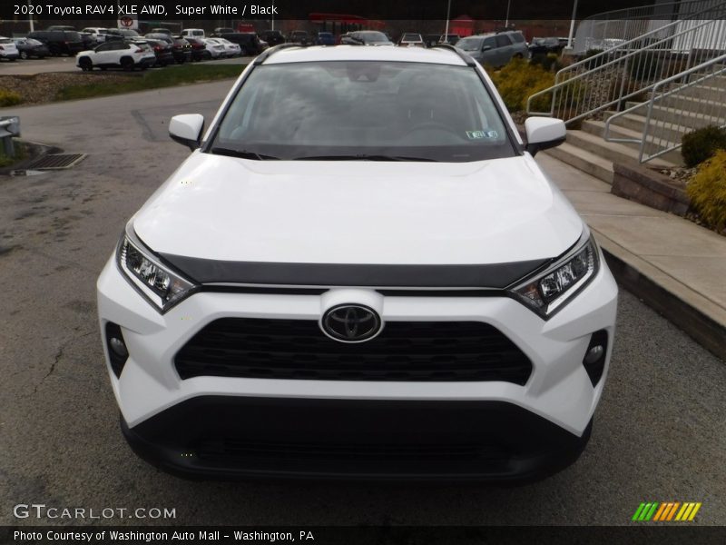 Super White / Black 2020 Toyota RAV4 XLE AWD