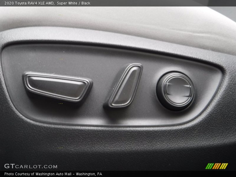 Super White / Black 2020 Toyota RAV4 XLE AWD