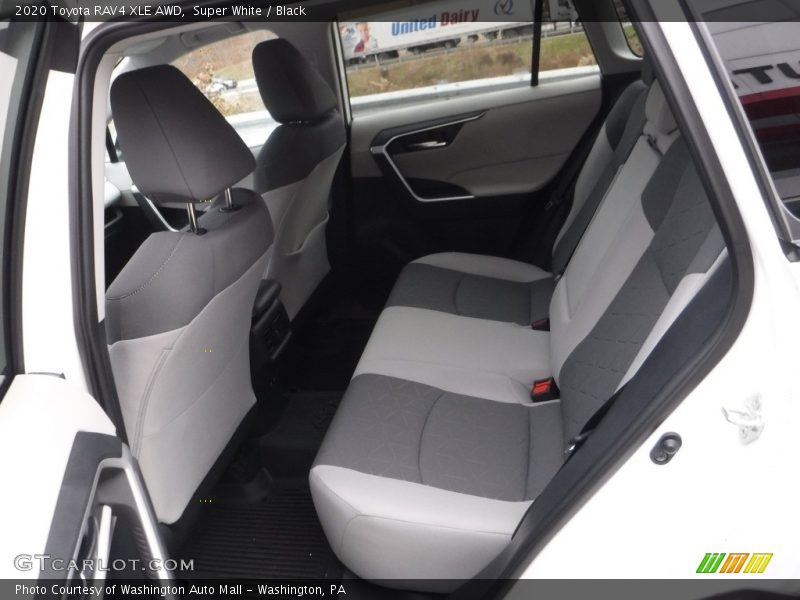 Super White / Black 2020 Toyota RAV4 XLE AWD