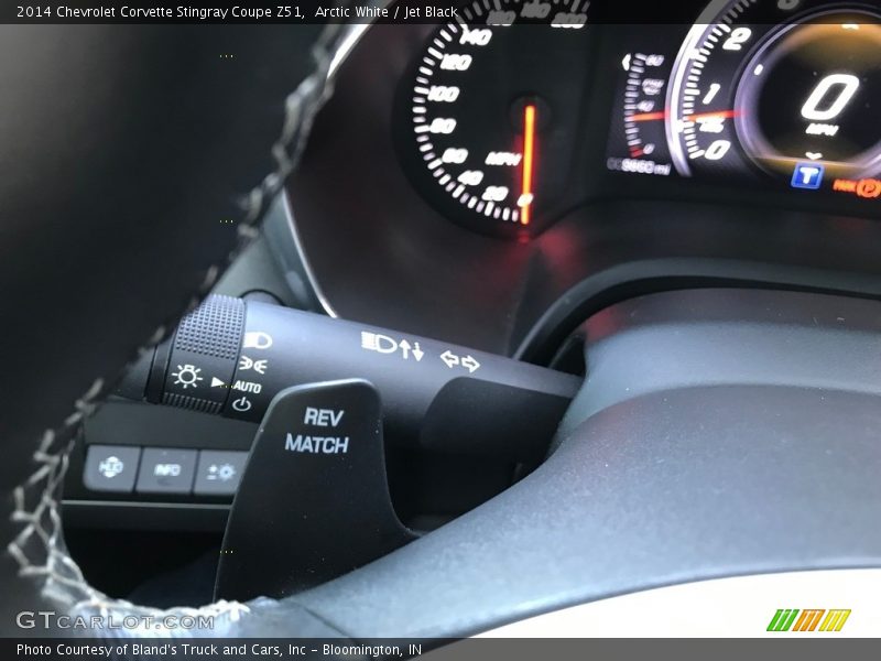 Arctic White / Jet Black 2014 Chevrolet Corvette Stingray Coupe Z51