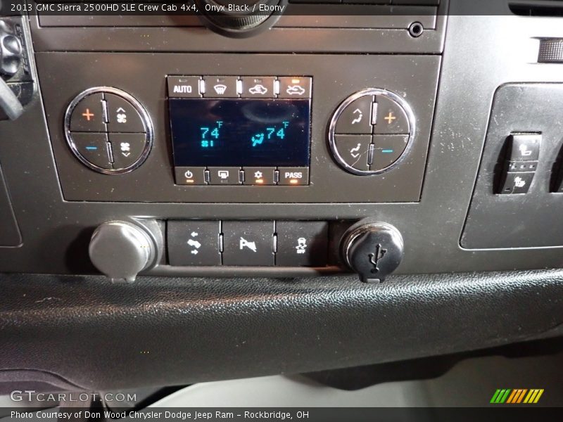 Onyx Black / Ebony 2013 GMC Sierra 2500HD SLE Crew Cab 4x4