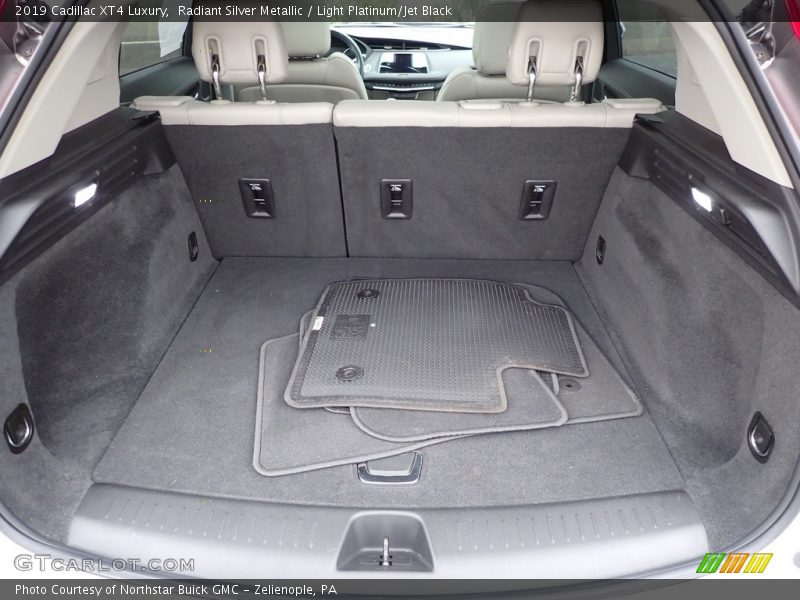 Radiant Silver Metallic / Light Platinum/Jet Black 2019 Cadillac XT4 Luxury
