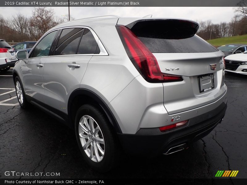 Radiant Silver Metallic / Light Platinum/Jet Black 2019 Cadillac XT4 Luxury