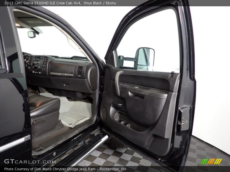 Onyx Black / Ebony 2013 GMC Sierra 2500HD SLE Crew Cab 4x4