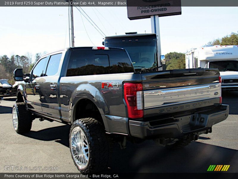 Magnetic / Black 2019 Ford F250 Super Duty Platinum Crew Cab 4x4
