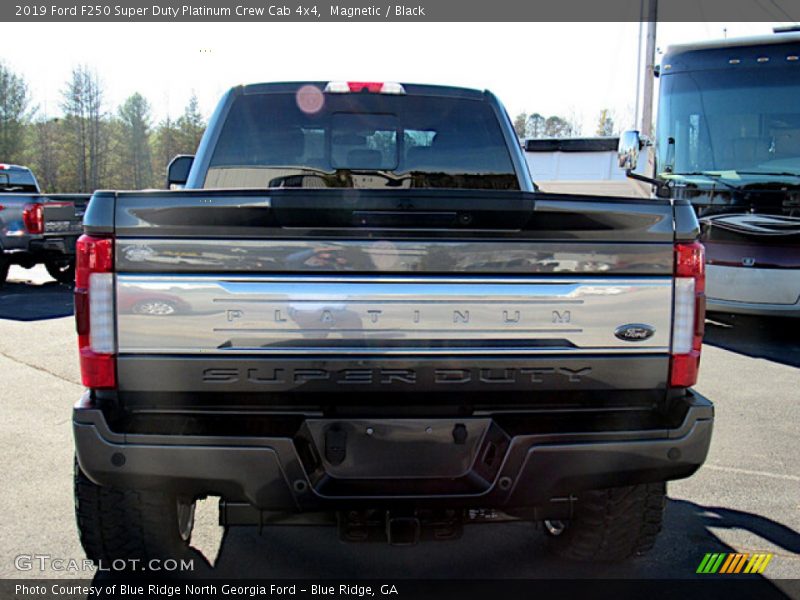 Magnetic / Black 2019 Ford F250 Super Duty Platinum Crew Cab 4x4