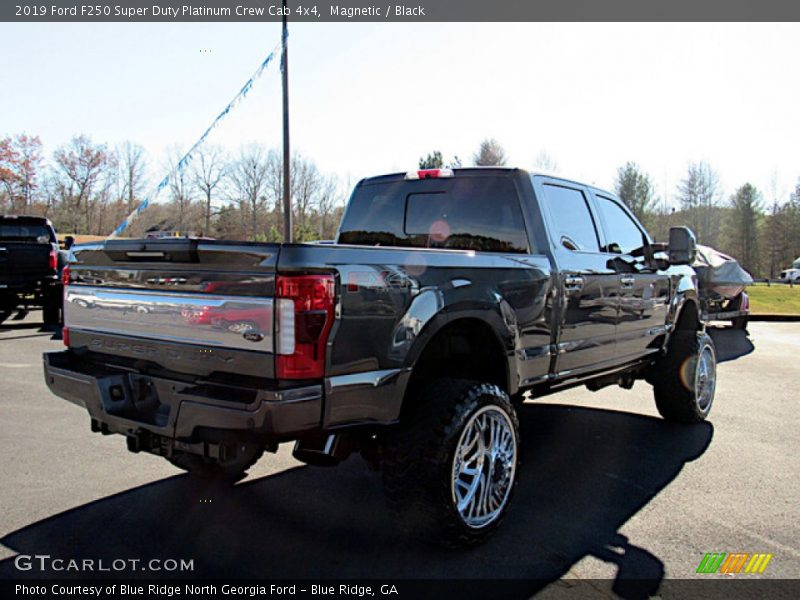 Magnetic / Black 2019 Ford F250 Super Duty Platinum Crew Cab 4x4