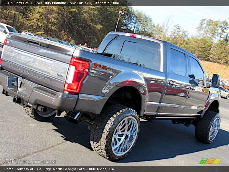 Magnetic / Black 2019 Ford F250 Super Duty Platinum Crew Cab 4x4