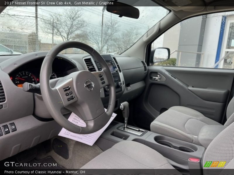 Gun Metallic / Graphite 2017 Nissan Frontier SV Crew Cab 4x4