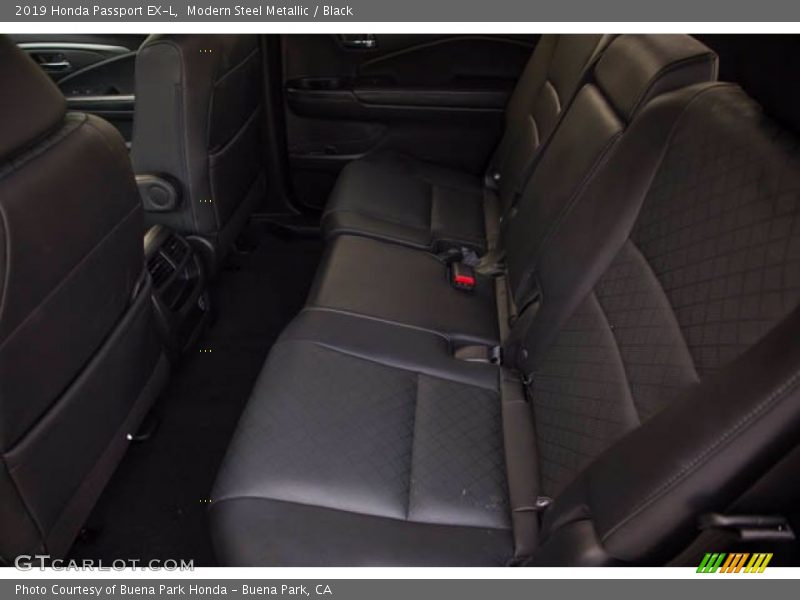 Modern Steel Metallic / Black 2019 Honda Passport EX-L