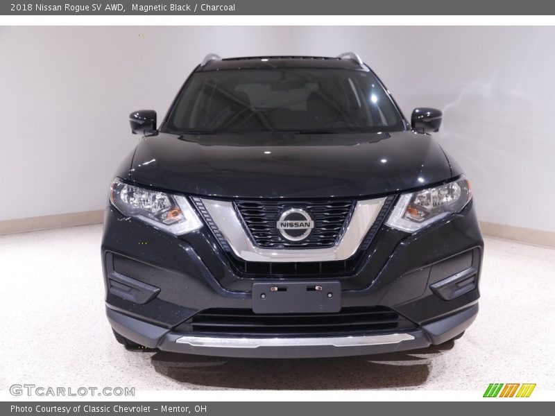 Magnetic Black / Charcoal 2018 Nissan Rogue SV AWD