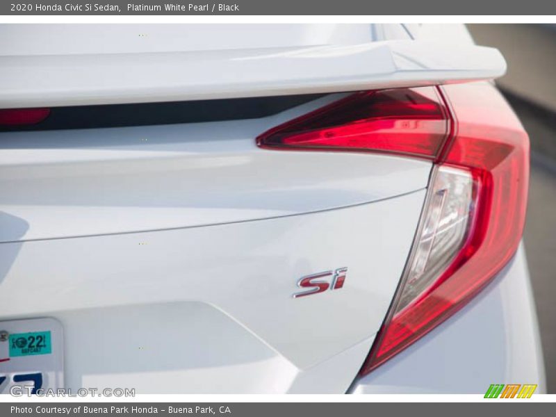 Platinum White Pearl / Black 2020 Honda Civic Si Sedan
