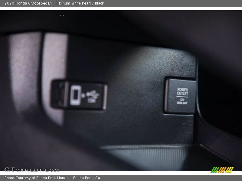 Platinum White Pearl / Black 2020 Honda Civic Si Sedan