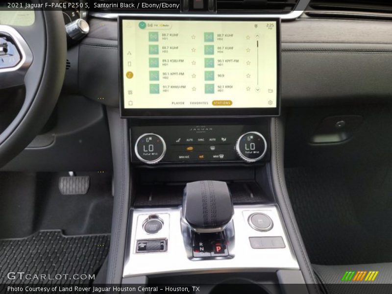 Controls of 2021 F-PACE P250 S