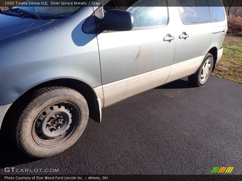Silver Spruce Metallic / Gray 2000 Toyota Sienna XLE