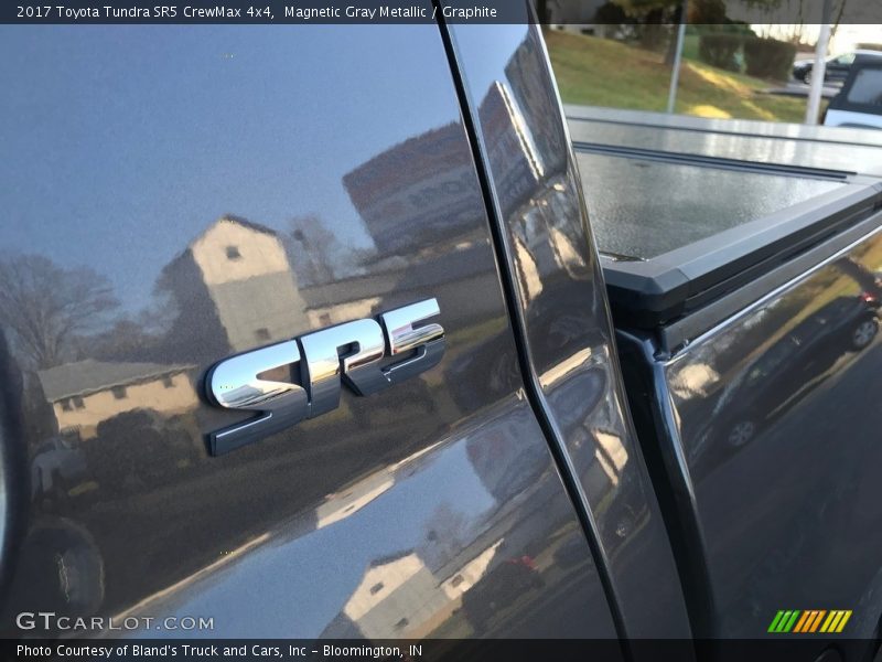 Magnetic Gray Metallic / Graphite 2017 Toyota Tundra SR5 CrewMax 4x4