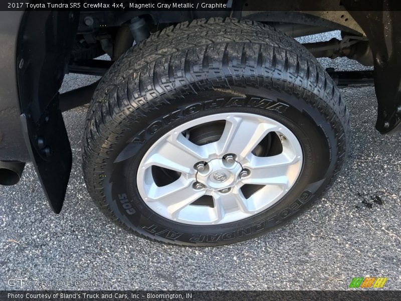 Magnetic Gray Metallic / Graphite 2017 Toyota Tundra SR5 CrewMax 4x4
