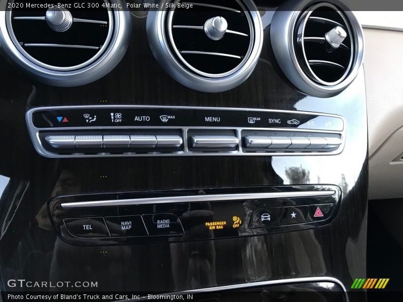 Polar White / Silk Beige 2020 Mercedes-Benz GLC 300 4Matic