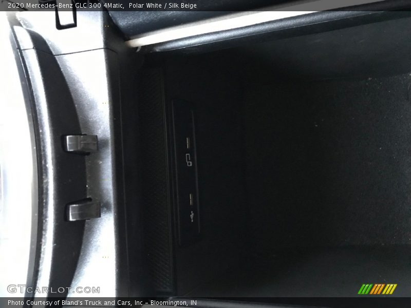 Polar White / Silk Beige 2020 Mercedes-Benz GLC 300 4Matic