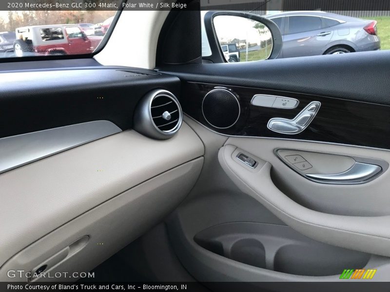 Polar White / Silk Beige 2020 Mercedes-Benz GLC 300 4Matic