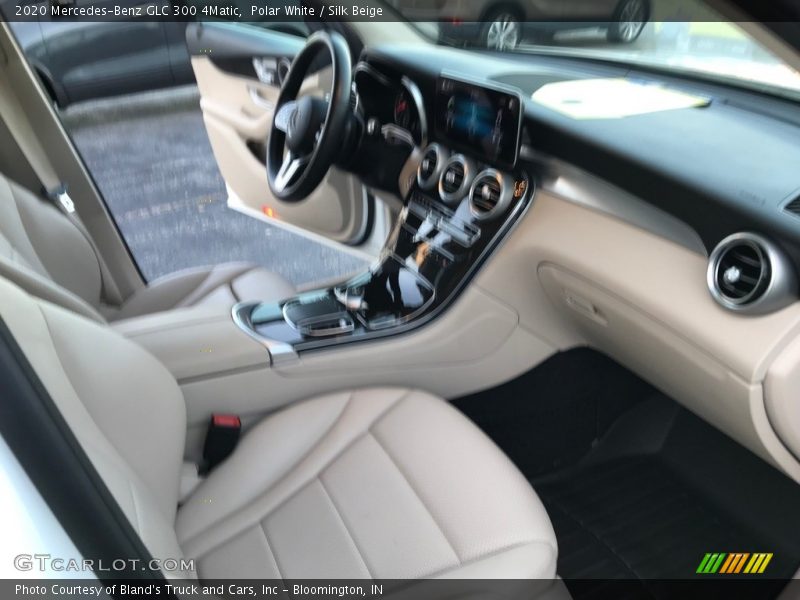 Polar White / Silk Beige 2020 Mercedes-Benz GLC 300 4Matic