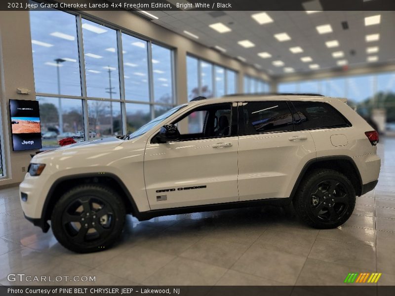 Bright White / Black 2021 Jeep Grand Cherokee Laredo 4x4 Freedom Edition