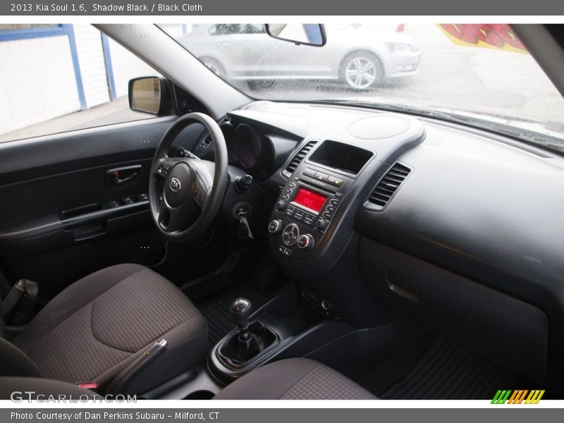 Shadow Black / Black Cloth 2013 Kia Soul 1.6