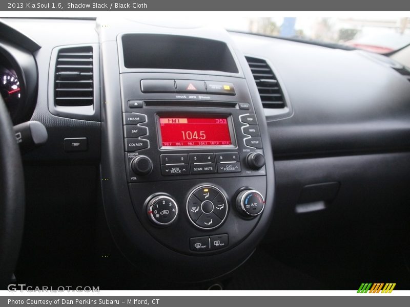 Shadow Black / Black Cloth 2013 Kia Soul 1.6