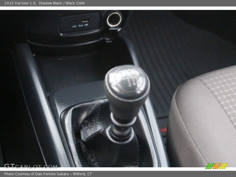 Shadow Black / Black Cloth 2013 Kia Soul 1.6