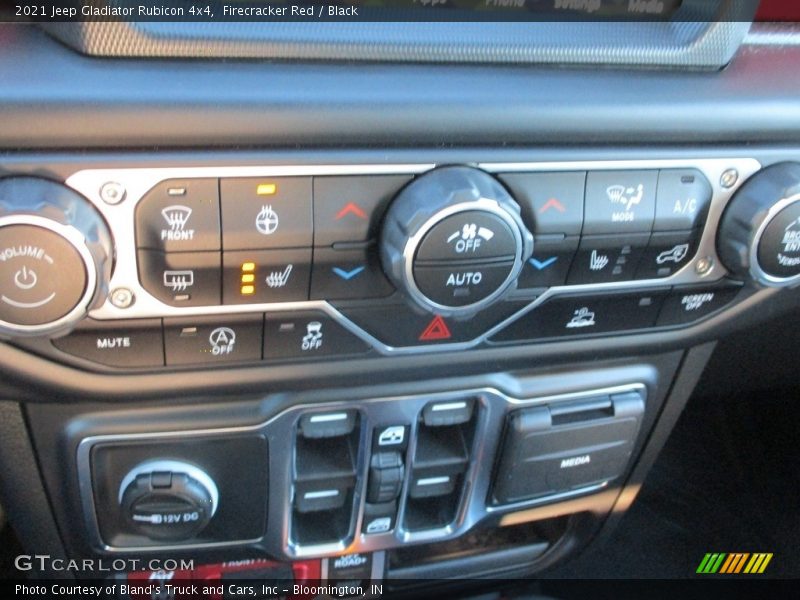 Firecracker Red / Black 2021 Jeep Gladiator Rubicon 4x4