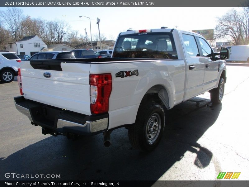 Oxford White / Medium Earth Gray 2021 Ford F250 Super Duty XL Crew Cab 4x4