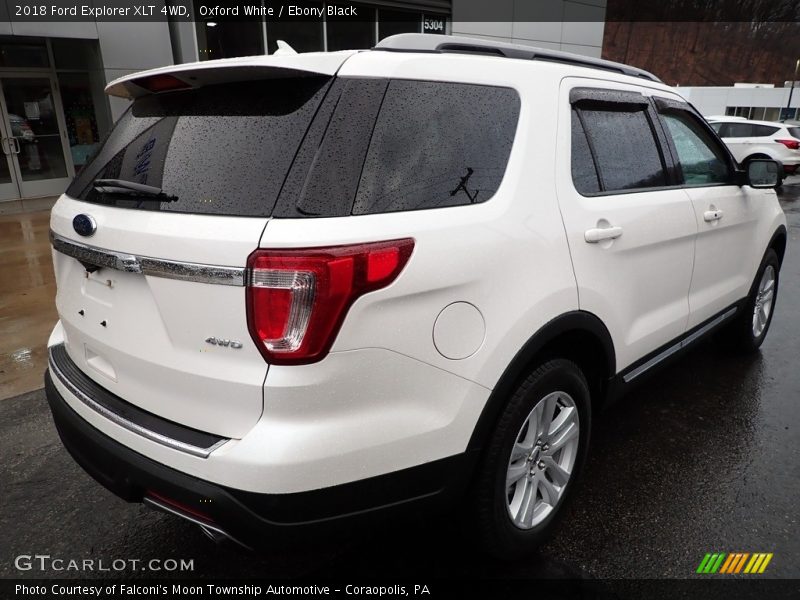 Oxford White / Ebony Black 2018 Ford Explorer XLT 4WD