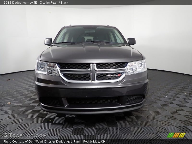 Granite Pearl / Black 2018 Dodge Journey SE
