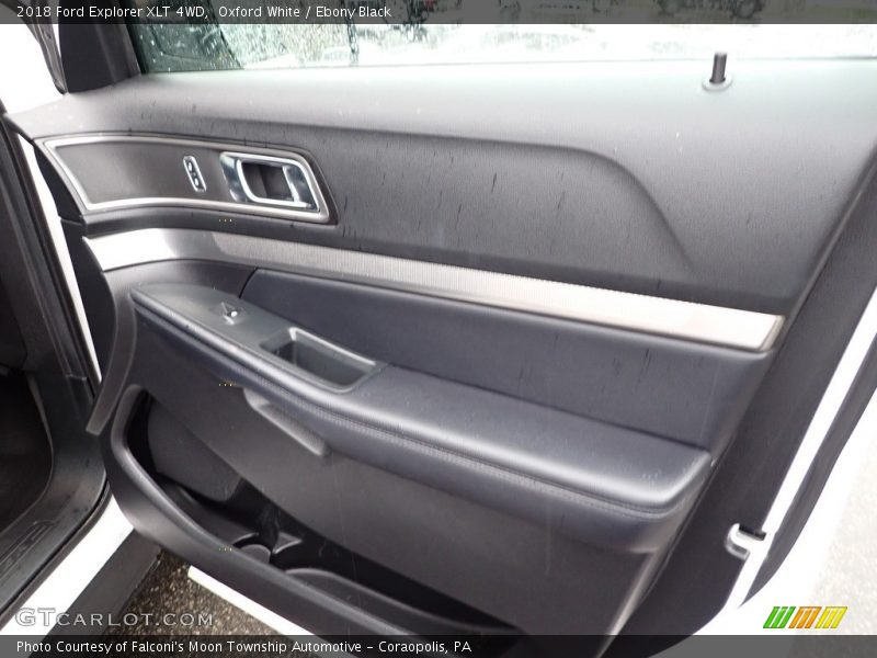 Oxford White / Ebony Black 2018 Ford Explorer XLT 4WD