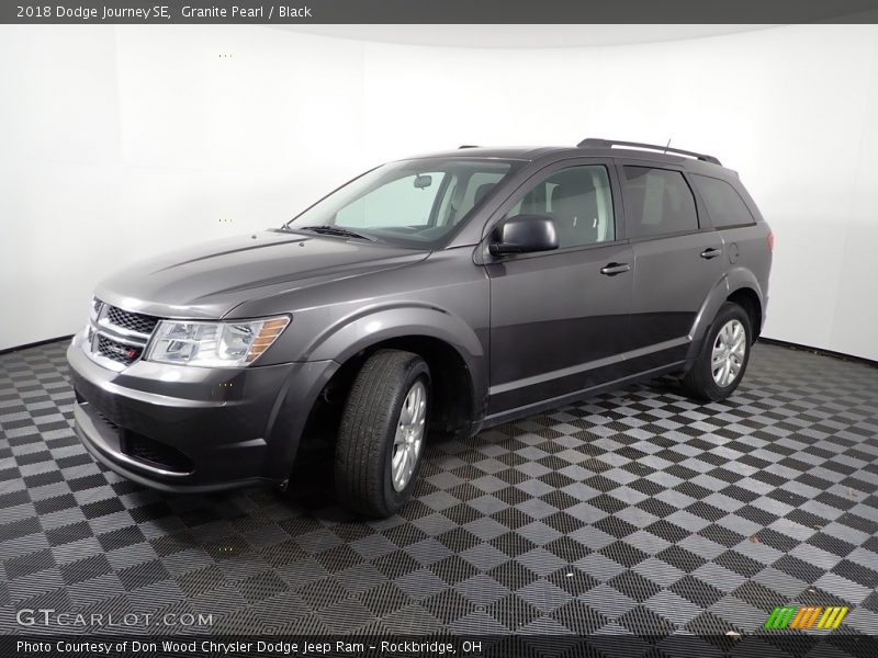 Granite Pearl / Black 2018 Dodge Journey SE