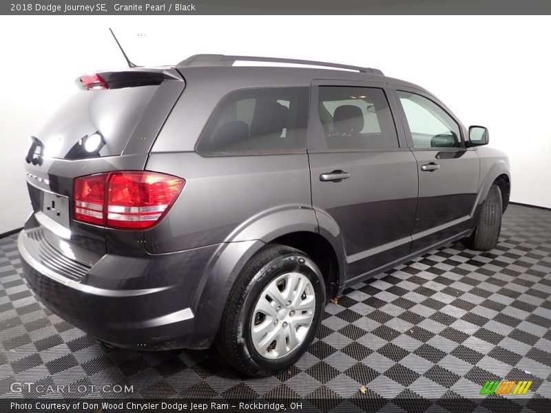 Granite Pearl / Black 2018 Dodge Journey SE