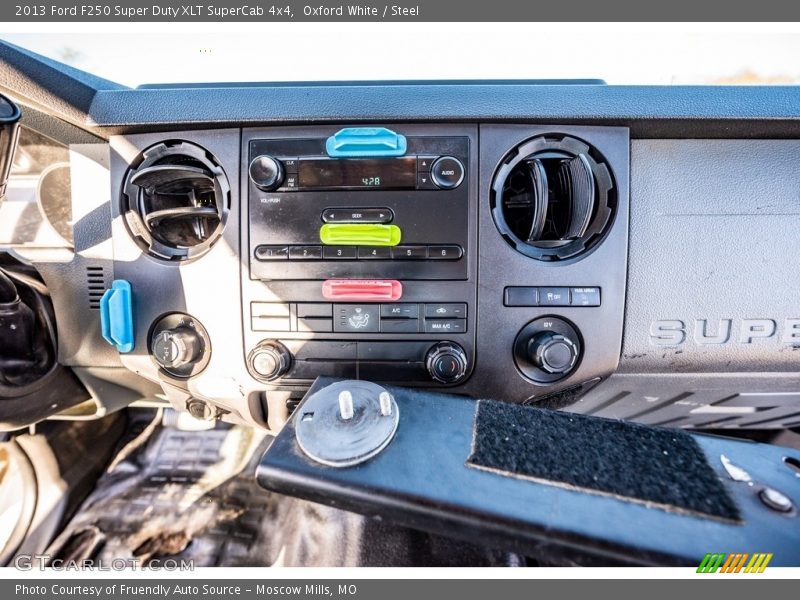 Oxford White / Steel 2013 Ford F250 Super Duty XLT SuperCab 4x4