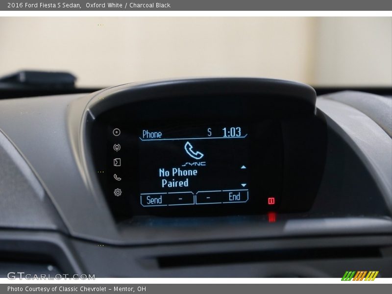 Oxford White / Charcoal Black 2016 Ford Fiesta S Sedan