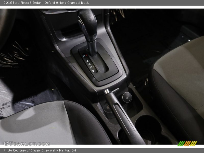 Oxford White / Charcoal Black 2016 Ford Fiesta S Sedan