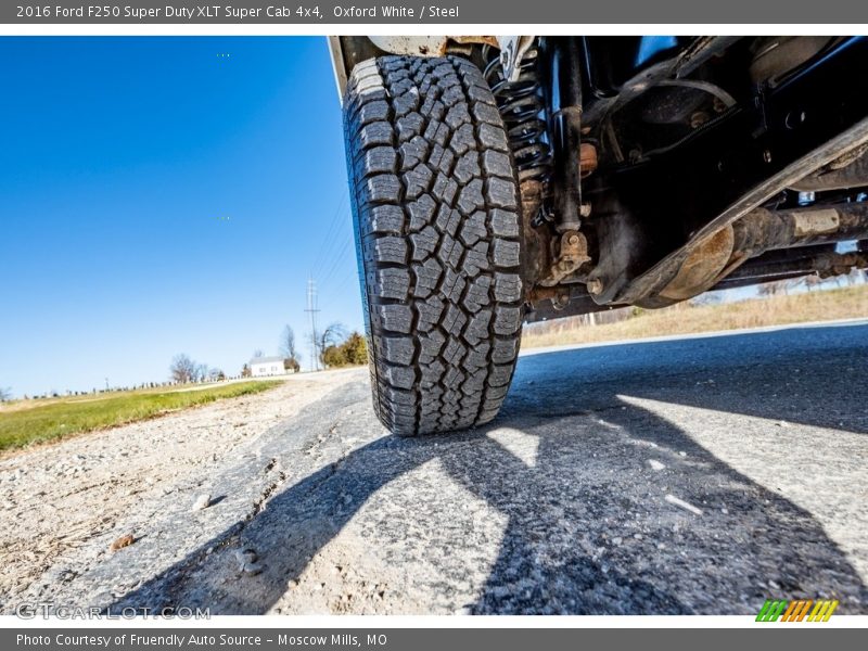 Oxford White / Steel 2016 Ford F250 Super Duty XLT Super Cab 4x4