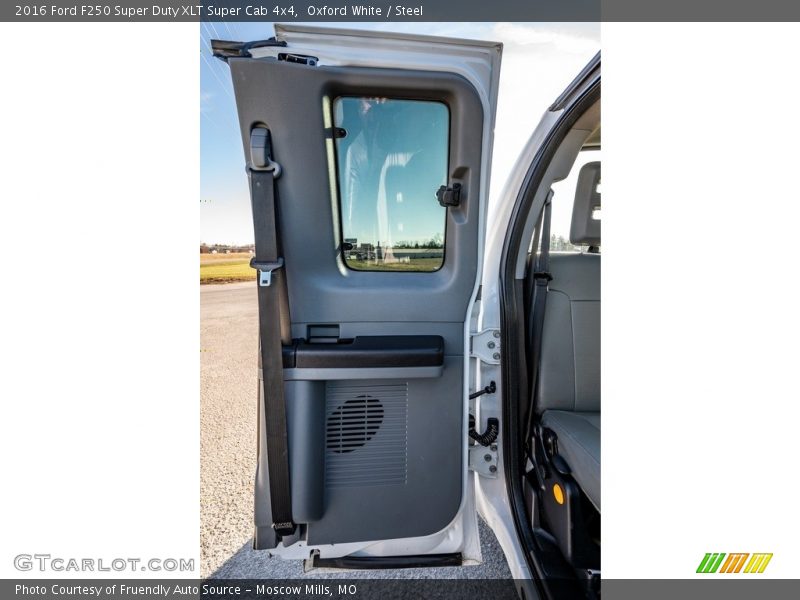 Oxford White / Steel 2016 Ford F250 Super Duty XLT Super Cab 4x4