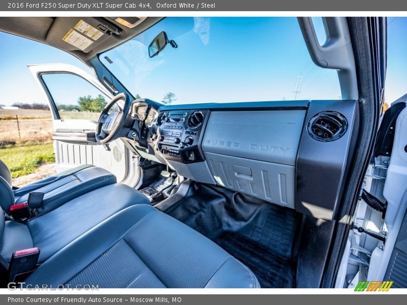 Oxford White / Steel 2016 Ford F250 Super Duty XLT Super Cab 4x4