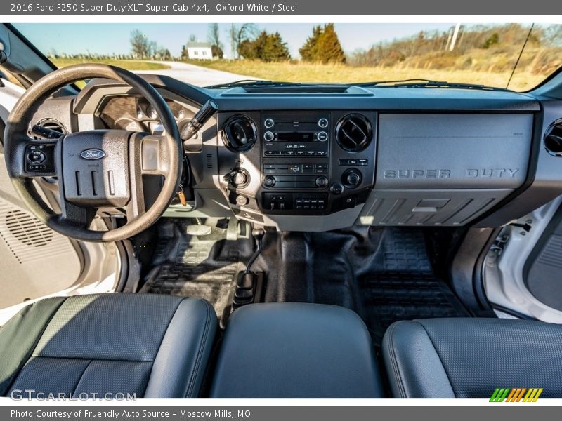 Oxford White / Steel 2016 Ford F250 Super Duty XLT Super Cab 4x4