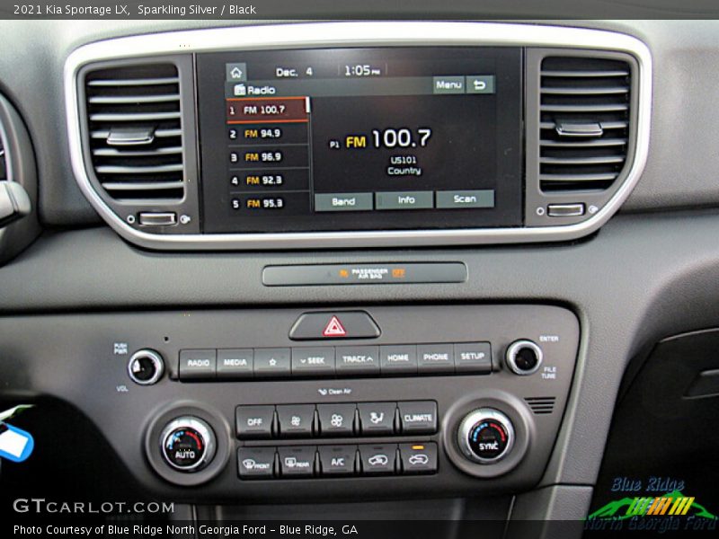 Sparkling Silver / Black 2021 Kia Sportage LX