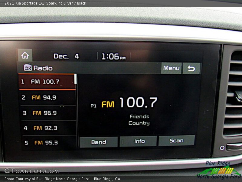 Sparkling Silver / Black 2021 Kia Sportage LX