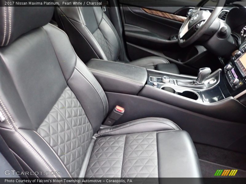 Pearl White / Charcoal 2017 Nissan Maxima Platinum