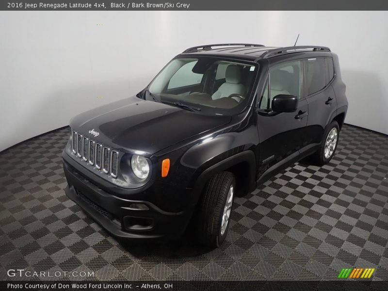 Black / Bark Brown/Ski Grey 2016 Jeep Renegade Latitude 4x4