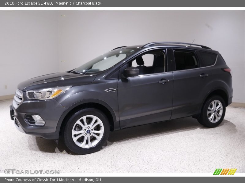 Magnetic / Charcoal Black 2018 Ford Escape SE 4WD