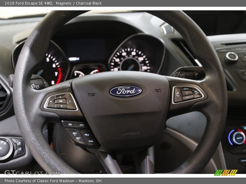 Magnetic / Charcoal Black 2018 Ford Escape SE 4WD